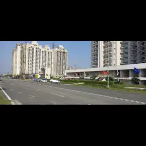 Antriksh Golf City