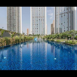 Oberoi Esquire