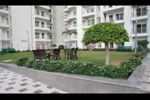 Solitaire VVIP Homes